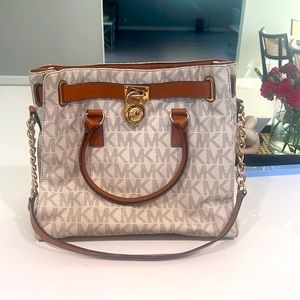 🔥MK Embossed Hamilton Tote